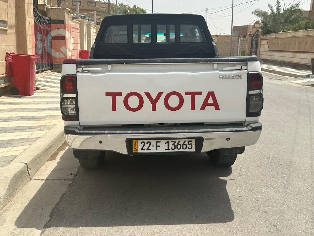 تويوتا هايلوكس